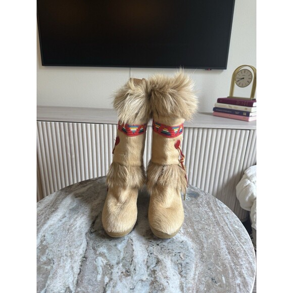 WOMEN'S VINTAGE CIRCA 1980'S TECNICA CREAM GOAT FUR & SHEARLING BOOTS SIZE 39 - Picture 2 of 12